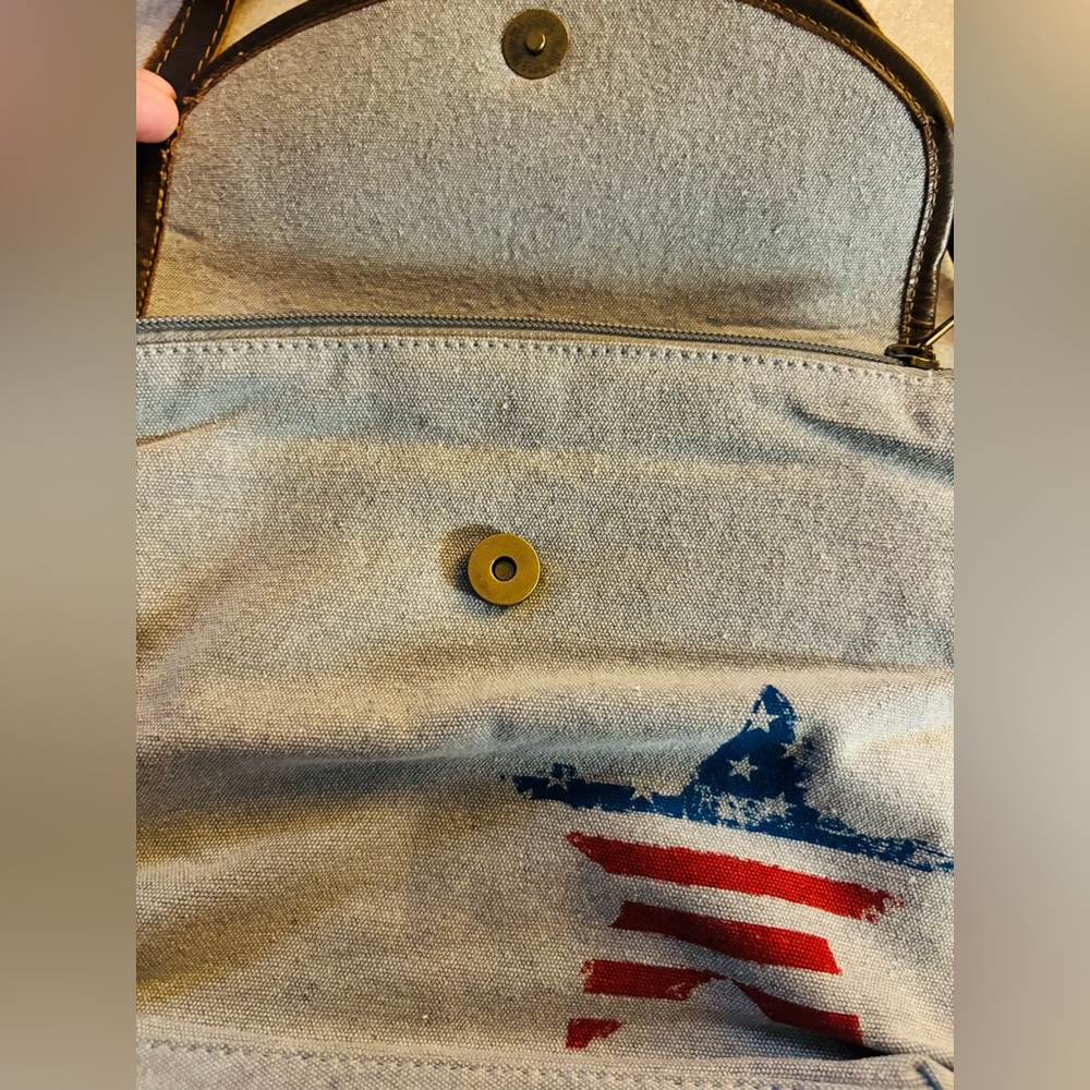 Cott n Curls “Patriotic Sling” Crossbody/Sling Bag - Picture 4 of 15